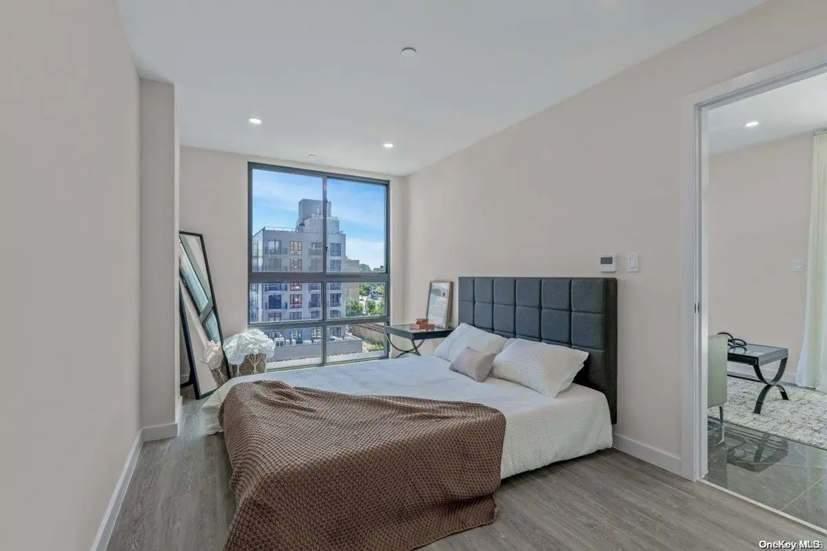 43-30 52 ST #3C, Woodside, NY 11377