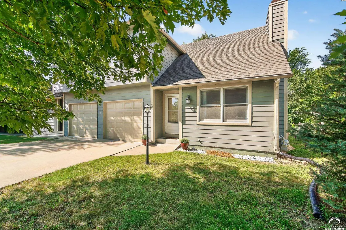 3622 W 10th ST, Lawrence, KS 66049
