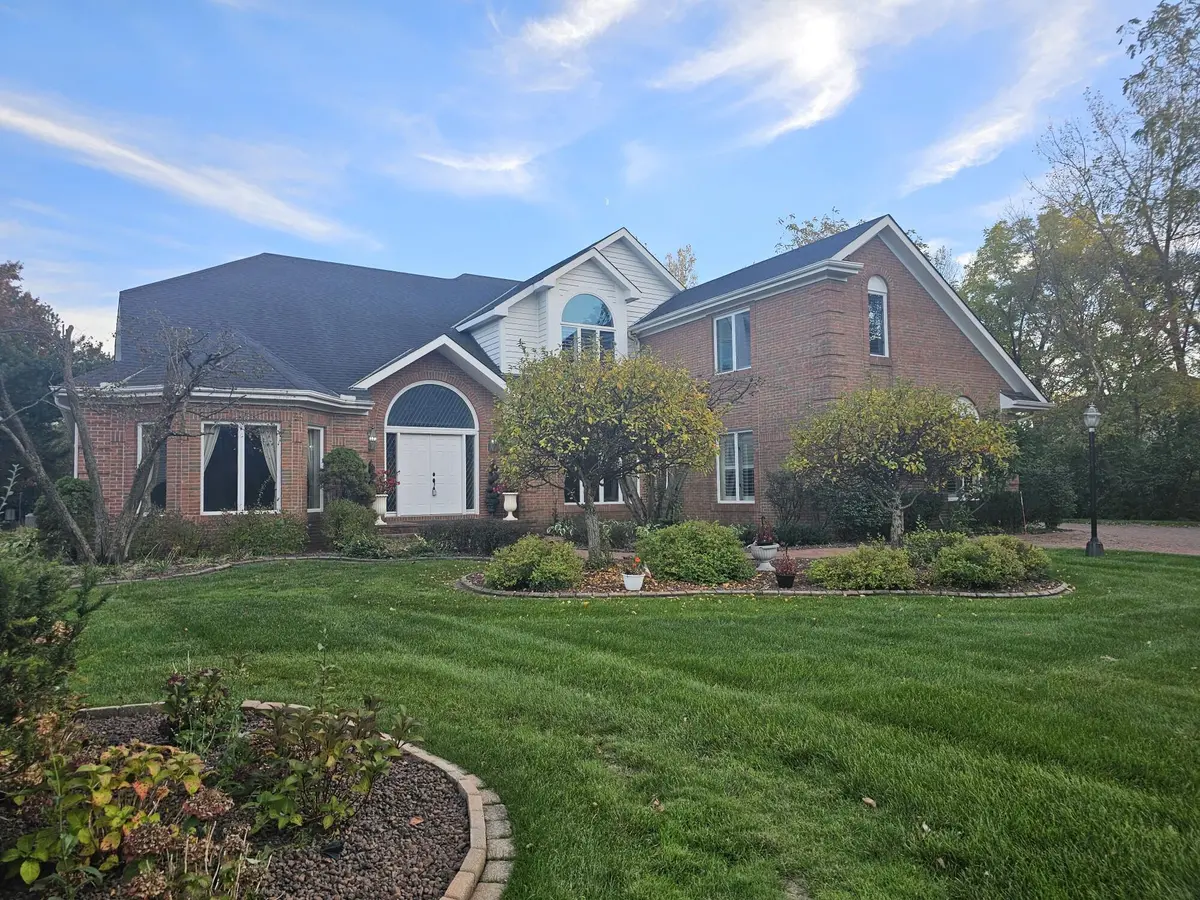 955 Killarney DR, Dyer, IN 46311