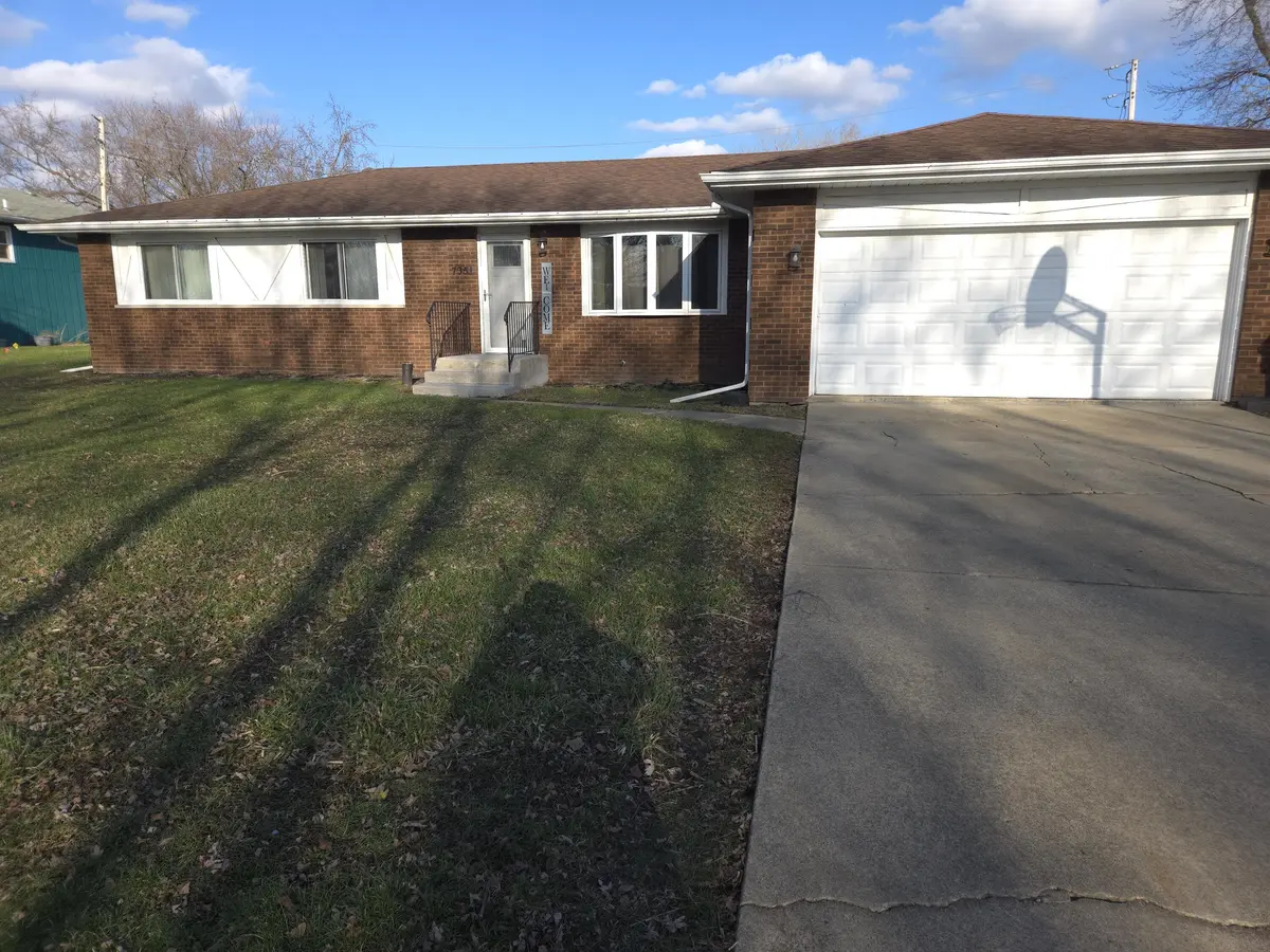 7351 Buchanan ST, Merrillville, IN 46410
