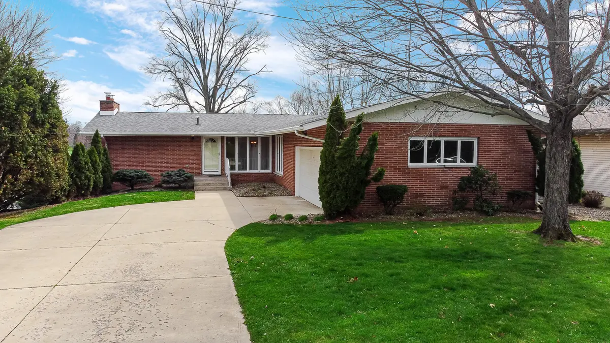 2212 Southwest RD, La Porte, IN 46350
