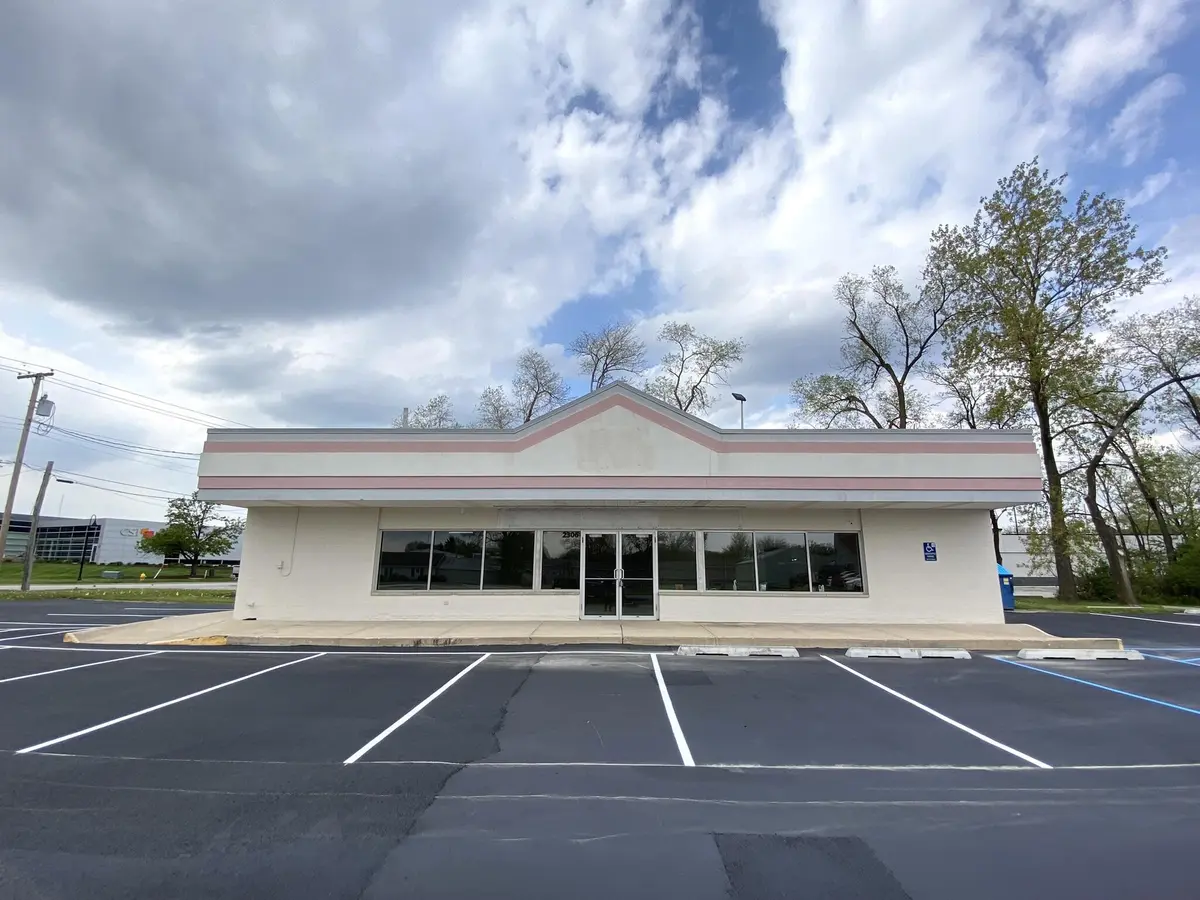 2306 Calumet Avenue, Valparaiso, IN 46383