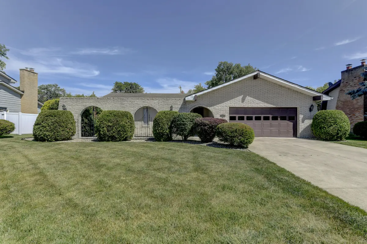 9617 White Oak AVE, Munster, IN 46321