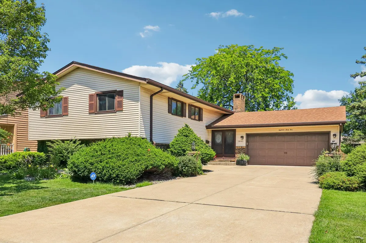 1845 Bluebird Lane, Munster, IN 46321