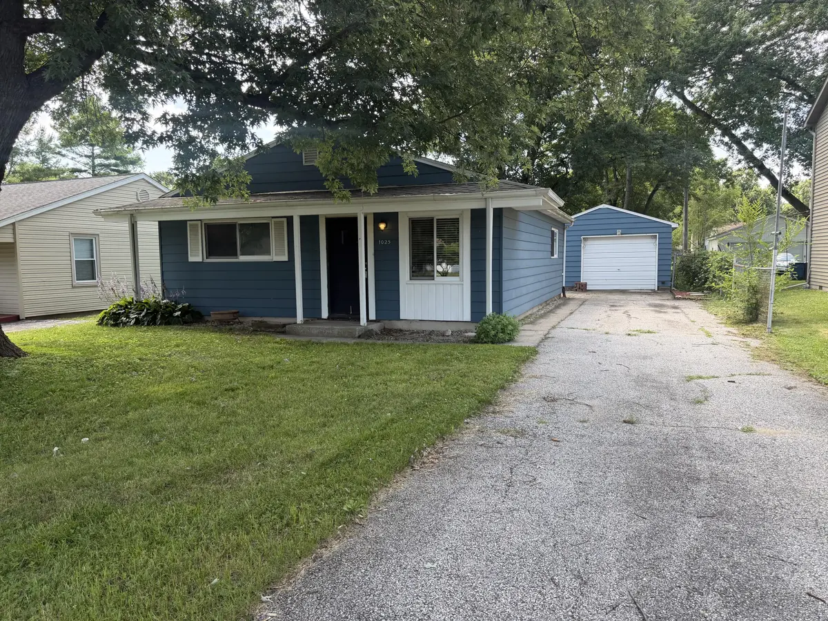 1025 W Porter AVE, Chesterton, IN 46304