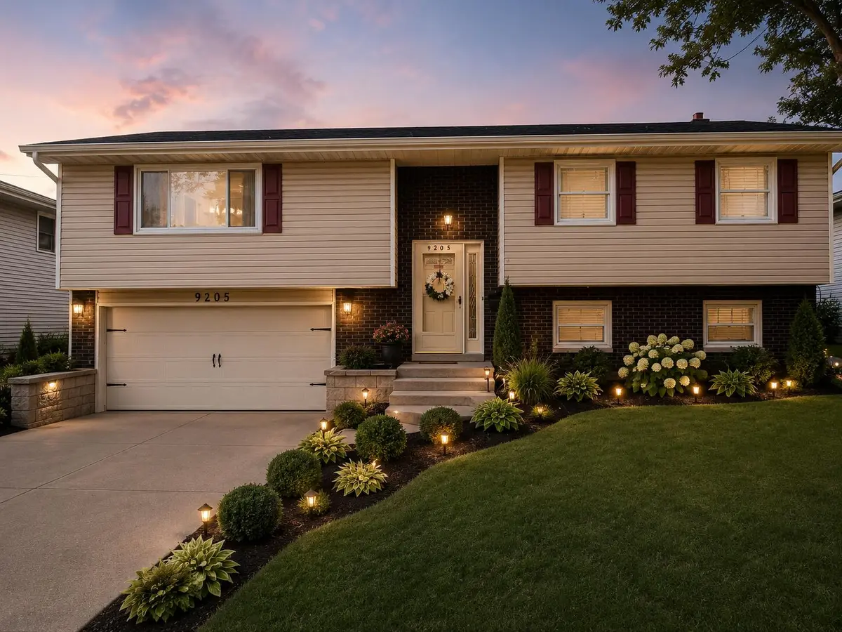 9205 Prairie AVE, Highland, IN 46322