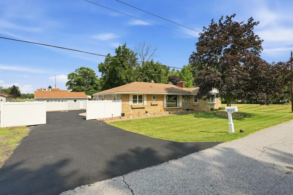 10624 Bailey ST, St. John, IN 46373