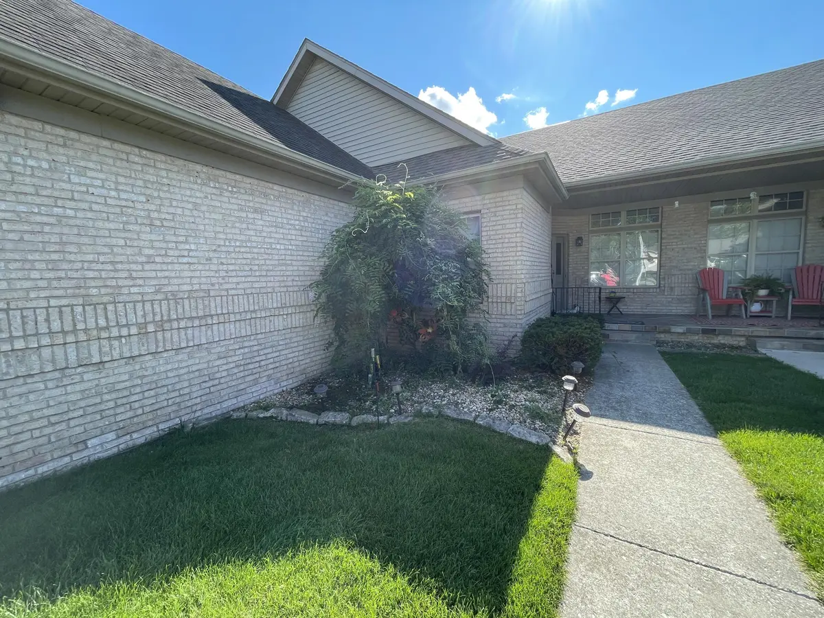 306 Carnation ST, Demotte, IN 46310