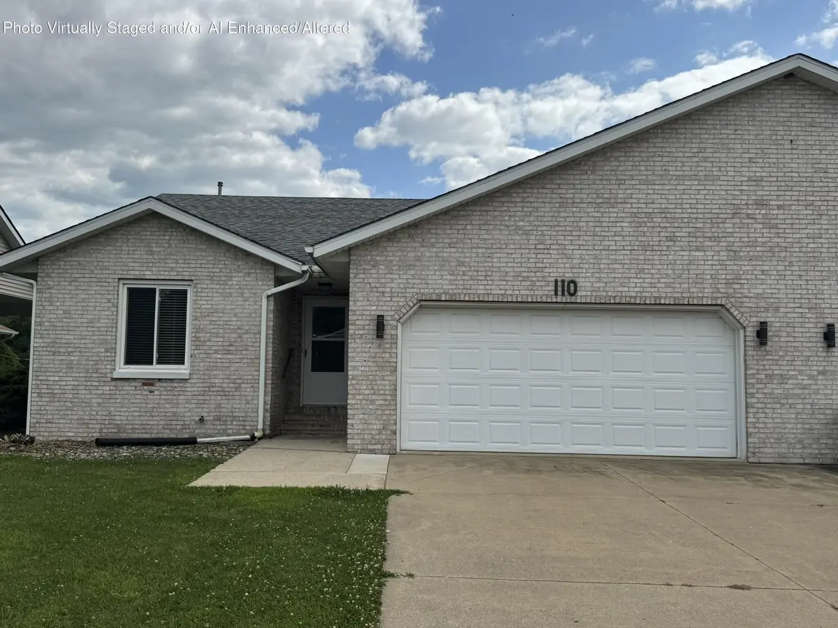 110 Lyn Dee CT, New Carlisle, IN 46552