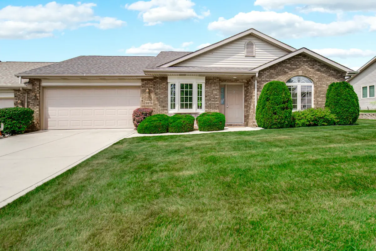 9874 Hart ST, St. John, IN 46373