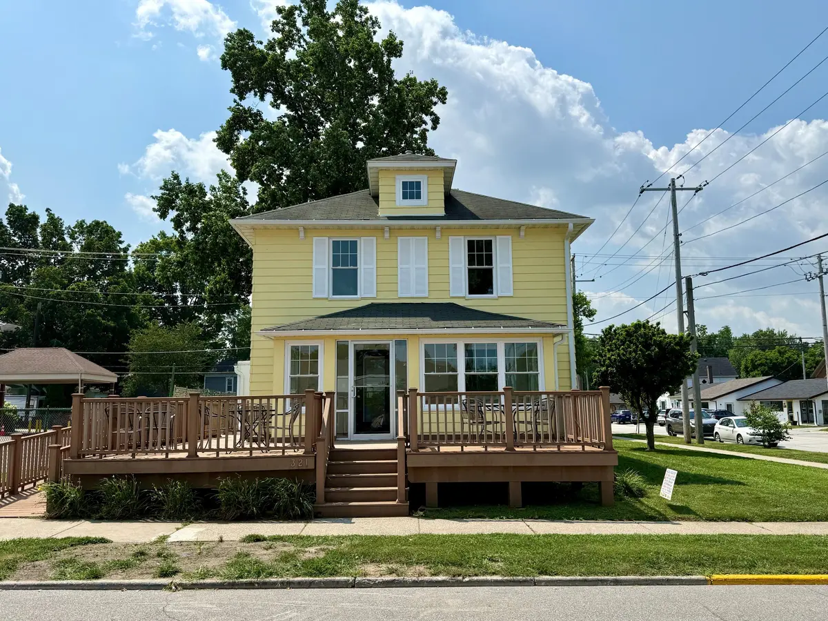321 Broadway AVE, Chesterton, IN 46304