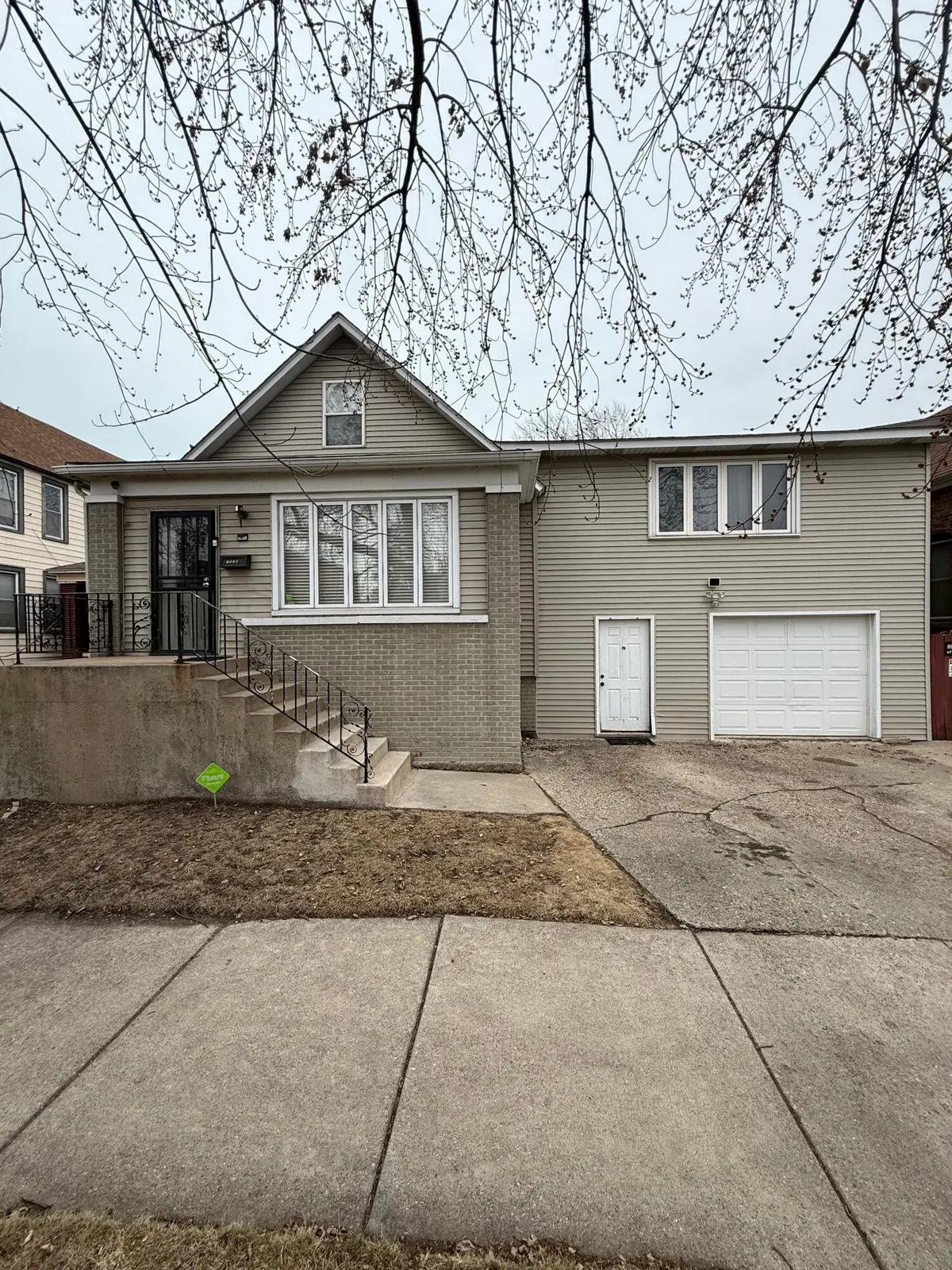 1539 Myrtle AVE, Whiting, IN 46394