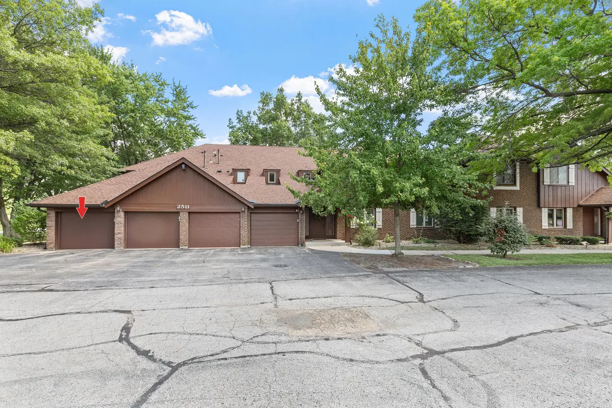 2511 E Lakeshore DR #A1, Crown Point, IN 46307