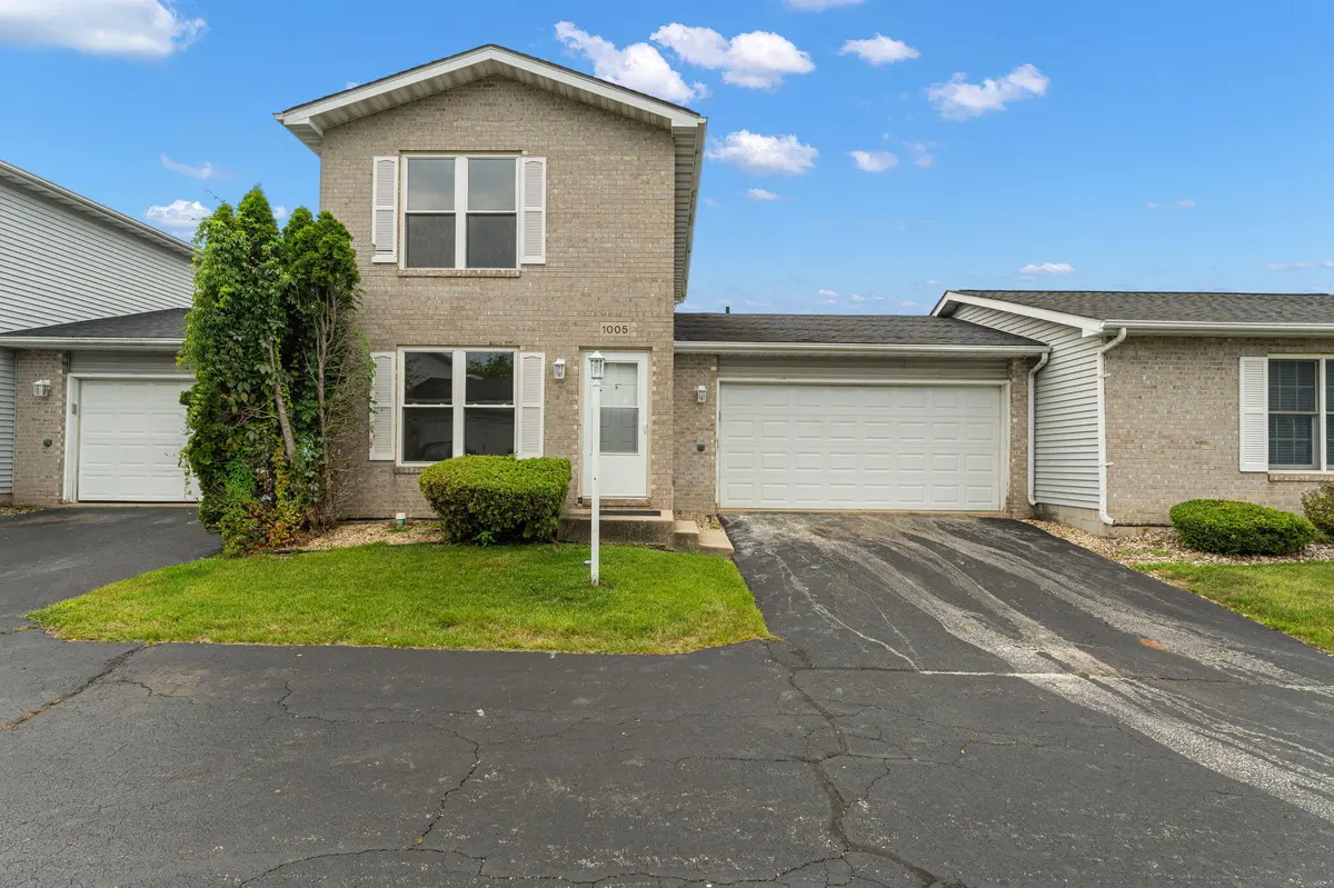 1005 Windsor LN, Dyer, IN 46311