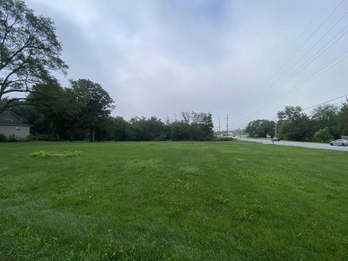10003 Merrillville RD, Crown Point, IN 46307