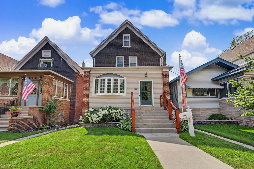1808 Sheridan AVE, Whiting, IN 46394