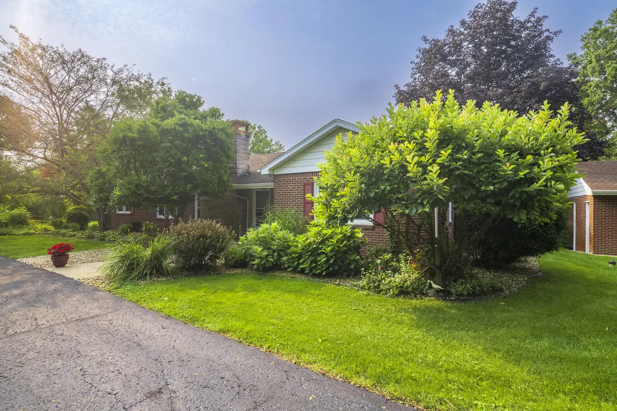 676 E Oak Hill, Chesterton, IN 46304