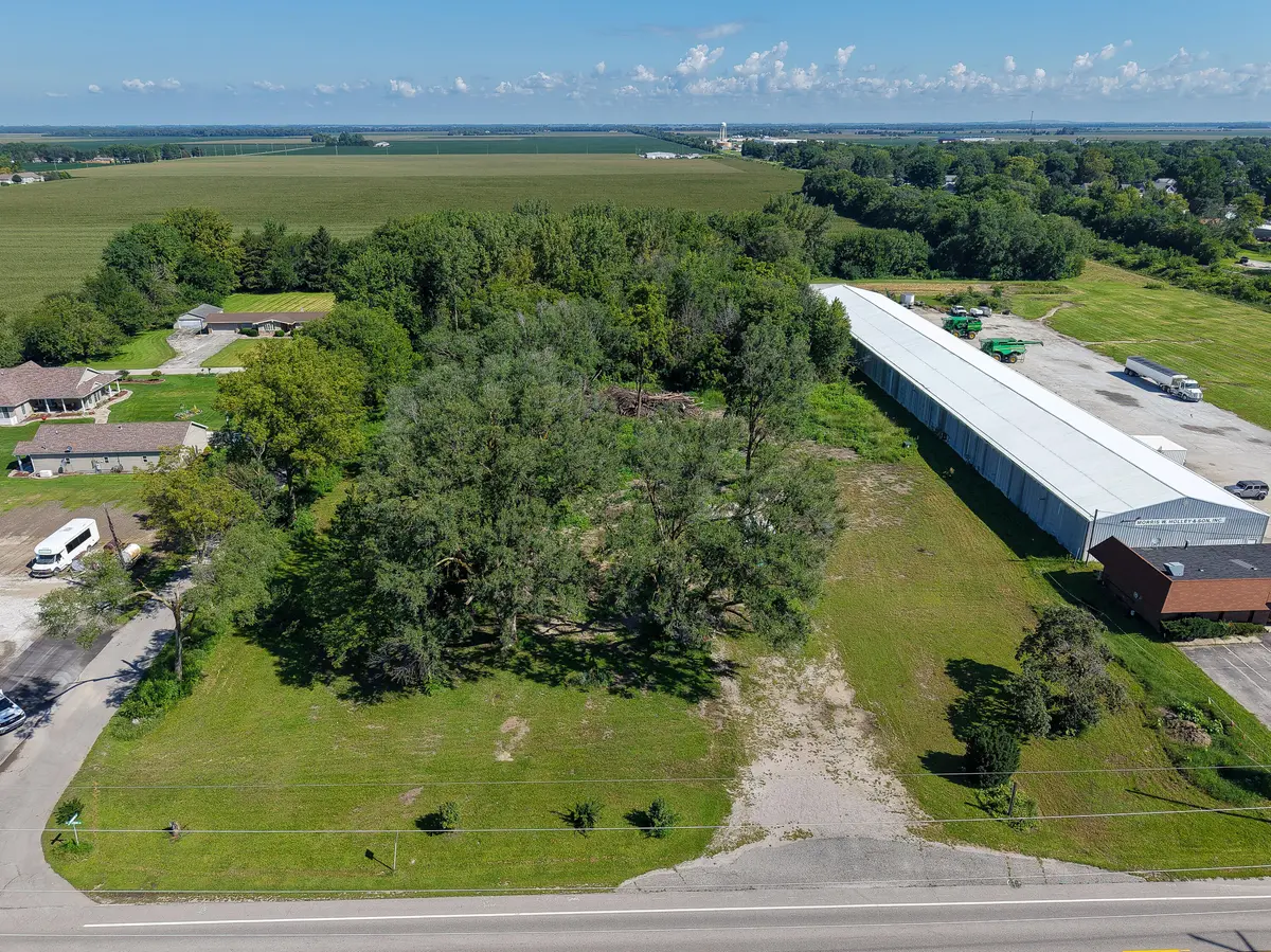 206 W Seymour Street, Kentland, IN 47951