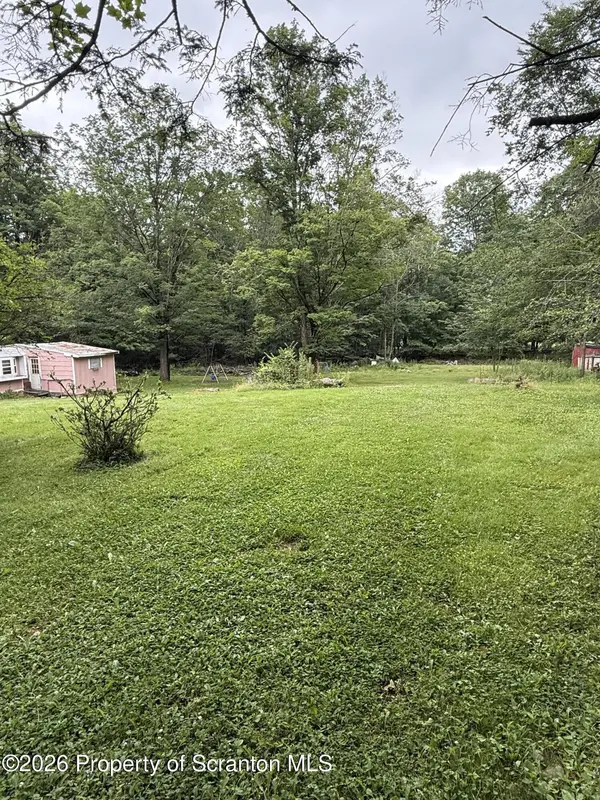 820 Lake Henry RD, Lake Ariel, PA 18436