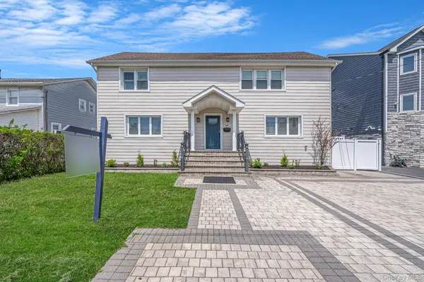 64 W 2nd ST, Freeport, NY 11520