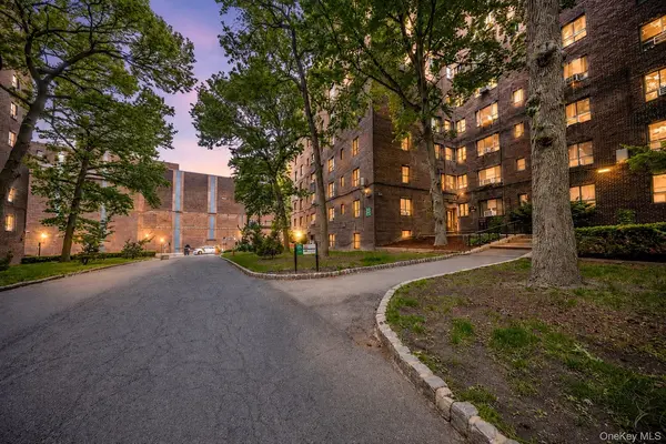 1450 Parkchester RD #4E, Bronx, NY 10462