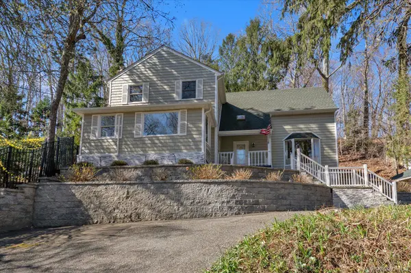 147 Waterside AVE, Northport, NY 11768