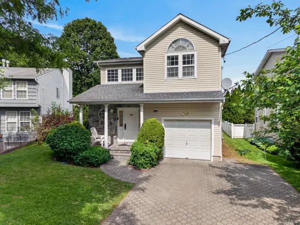 82B Inwood RD, Port Washington, NY 11050