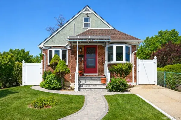 23-06 154th ST, Whitestone, NY 11357