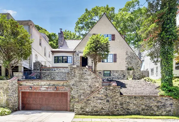 27 Desmond AVE, Bronxville, NY 10708