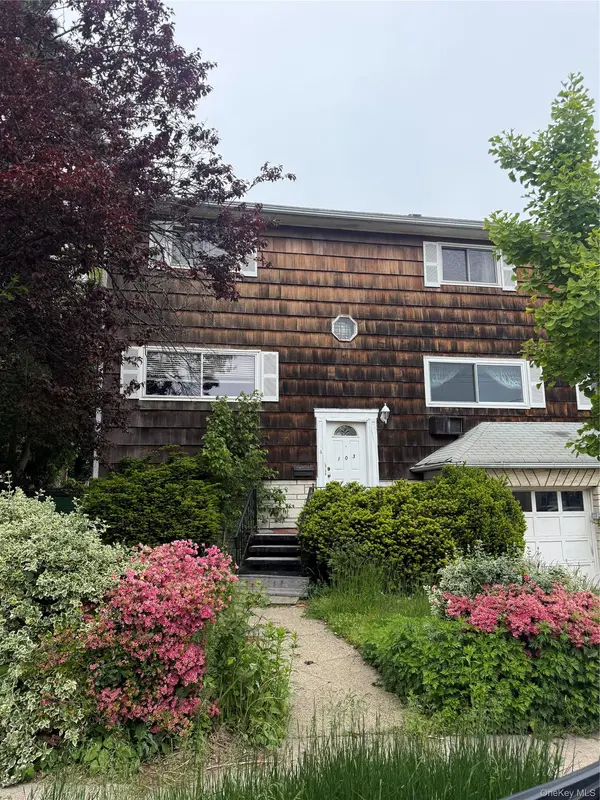 103 Reynolds ST,  Bronx,  NY 10464