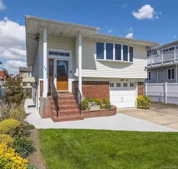 36 2nd AVE, East Rockaway, NY 11518
