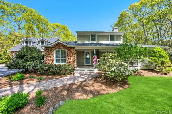 5 Barbara Anne ST, Manorville, NY 11949