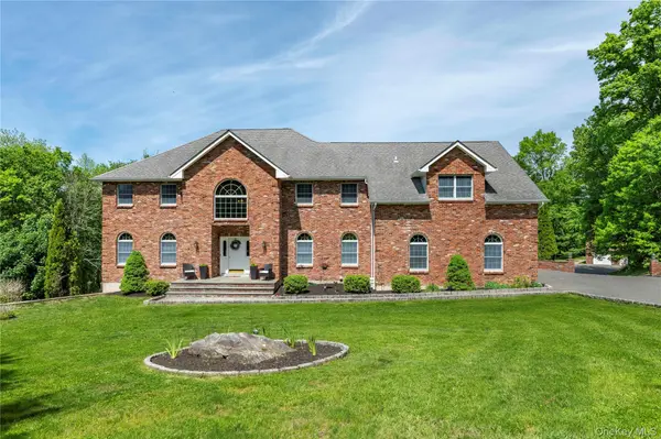 82 Anton DR, Carmel, NY 10512