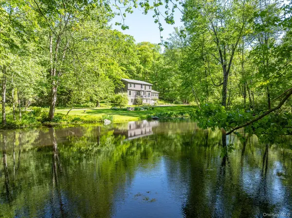 143 E Middle Patent RD, Bedford, NY 10506