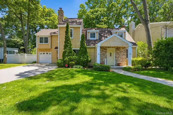 2595 Yorktown ST, Oceanside, NY 11572
