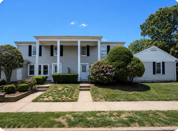 4 Valley Forge CT #A, Ridge, NY 11961