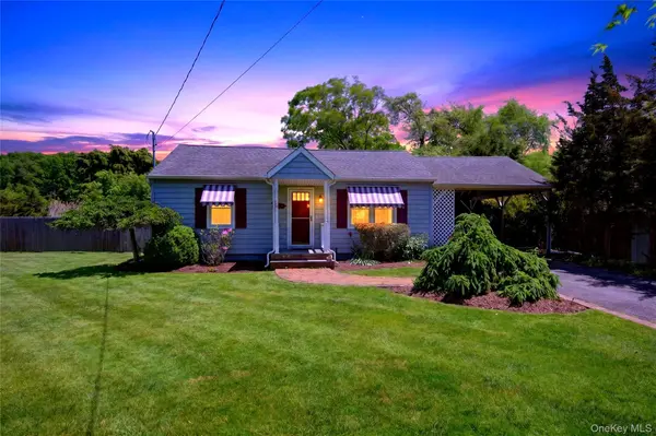 203 Lyman RD, East Patchogue, NY 11772