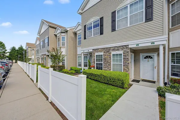115 Spring DR, East Meadow, NY 11554