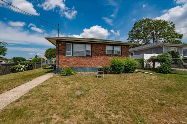 53 N 1st ST, Deer Park, NY 11729