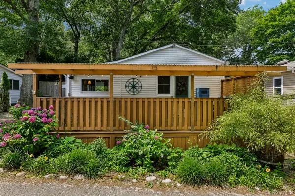 15 Whalers PATH, Baiting Hollow, NY 11933