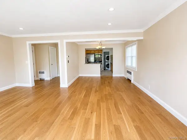 541 E Park AVE #1st Floor, Long Beach, NY 11561