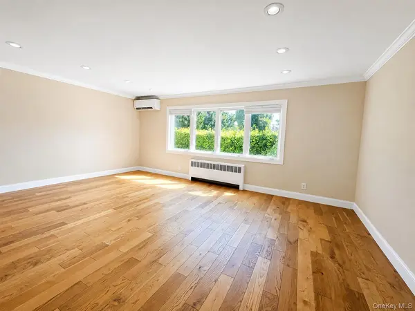 541 E Park AVE #1st Floor, Long Beach, NY 11561