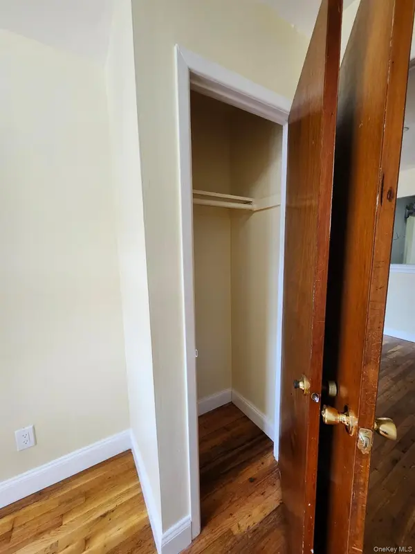 165-19 CHAPIN PKWY #3, Jamaica, NY 11432