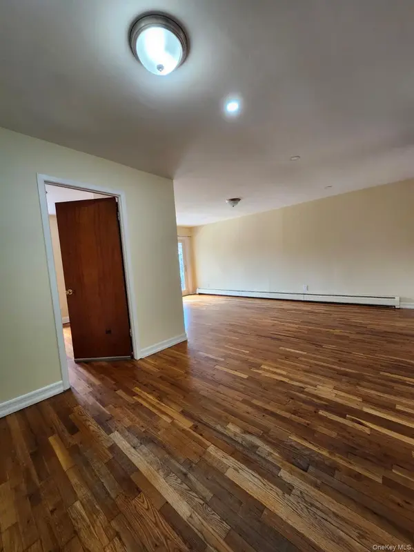 165-19 CHAPIN PKWY #3, Jamaica, NY 11432