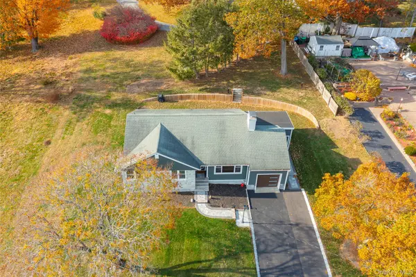 39 Susan DR, Balmville, NY 12550