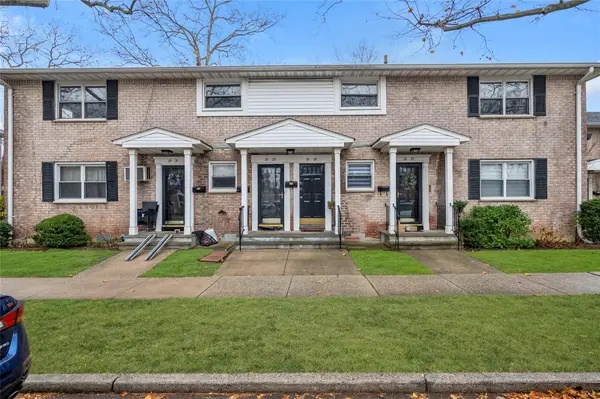 81-23 Langdale ST #2nd Fl, New Hyde Park, NY 11040