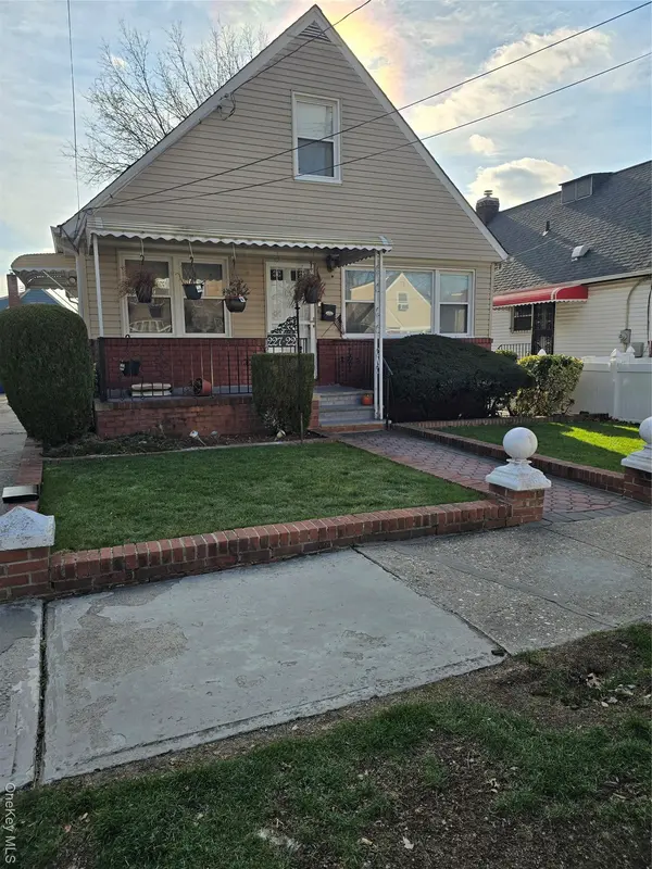 22722 112th AVE, Queens Village, NY 11429