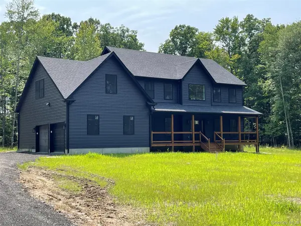 83 Bible Camp RD, Bloomingburg, NY 12721