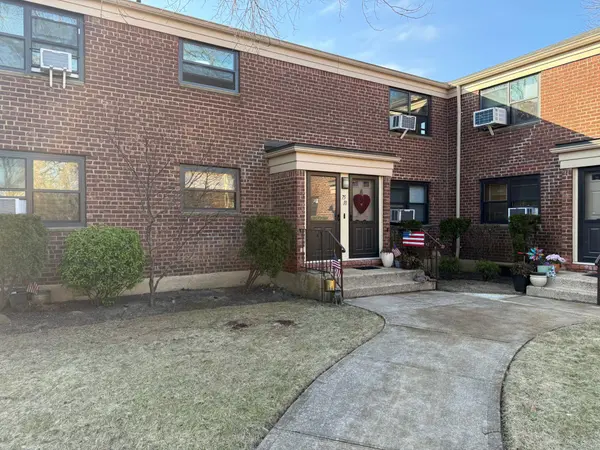 75-18 Springfield BLVD #169B2, Oakland Gardens, NY 11364