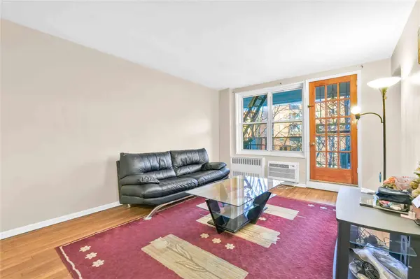34-43 60th ST #4i, Woodside, NY 11377